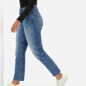 Everlane The Curvy Cheeky Straight Jean Cropped Raw Hem Size 29